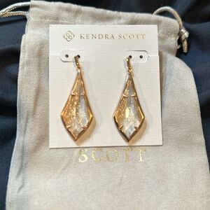 NWT rose gold dusted glass Kendra Scott Olivia earrings
